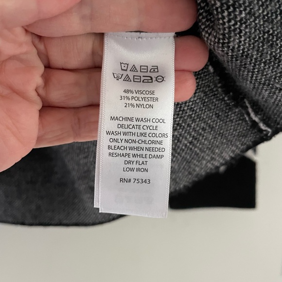 Tahari Black and White Star Mockneck Sweater - Picture 3 of 5